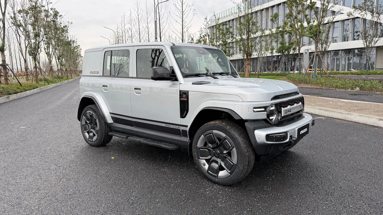 iCAR / iCAUR V23S - Kommer ikke til Norge, men det gjør storebror V25