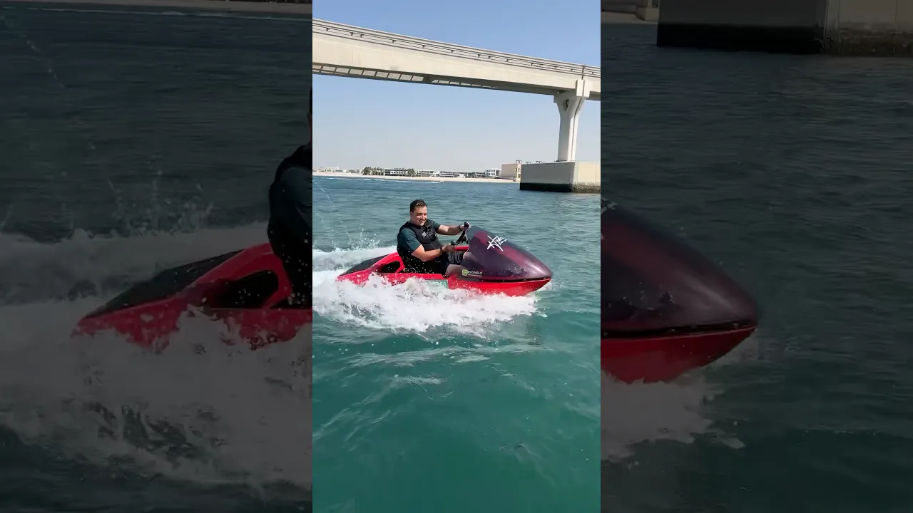 A $20,000 Mini Electric Jet Boat 🤑 #boats #electric #sea