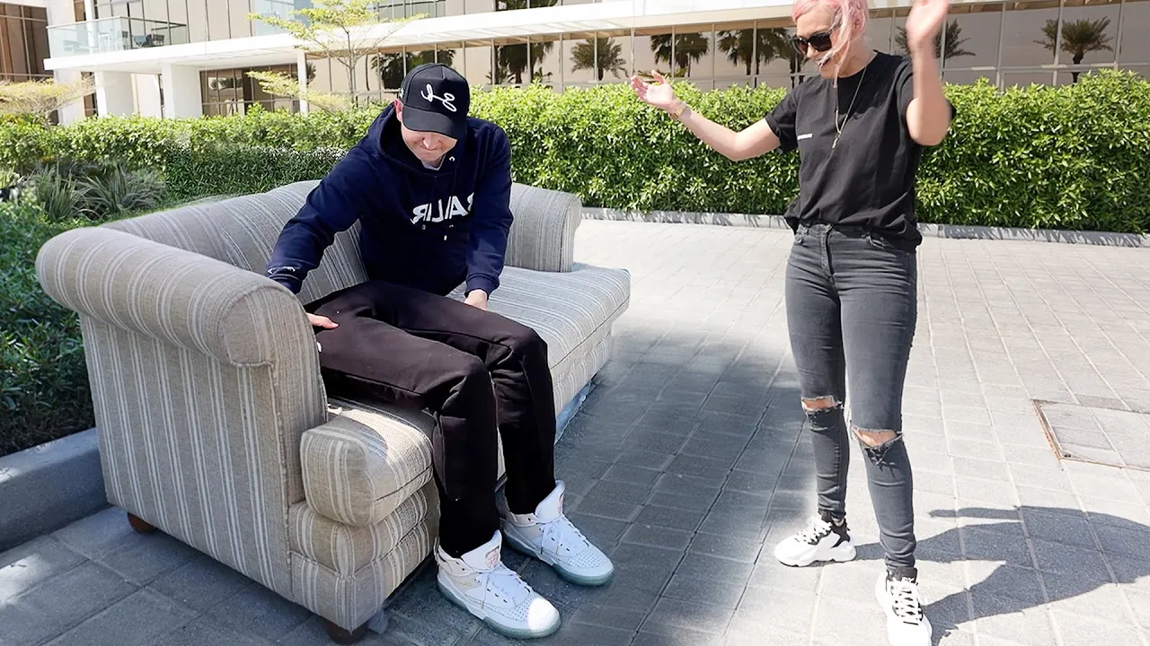 I PRANKED MY FRIEND USING FAKE LEGS