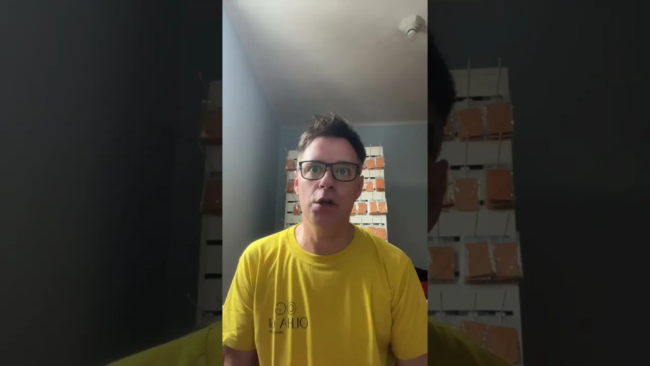 Vídeo de OLHA GI  SEMIJOIAS