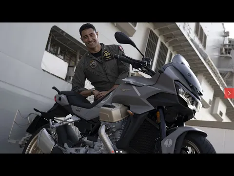 Moto Guzzi V100 Aviazione Navale 2023 Thumbnail alt