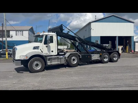 Mack Gu813 2015 Thumbnail alt