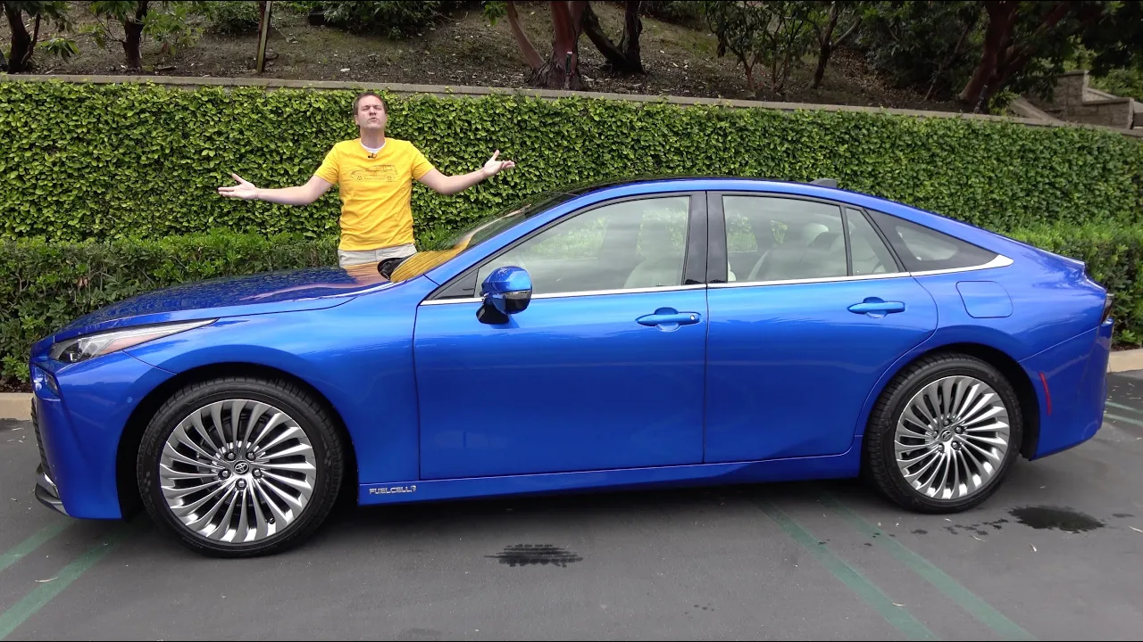 The 2021 Toyota Mirai Is a Futuristic Luxury Sedan