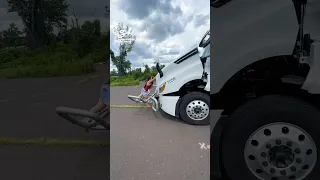 USA's Coolest Truck Driver! 🚛 #trucks #driver #cars