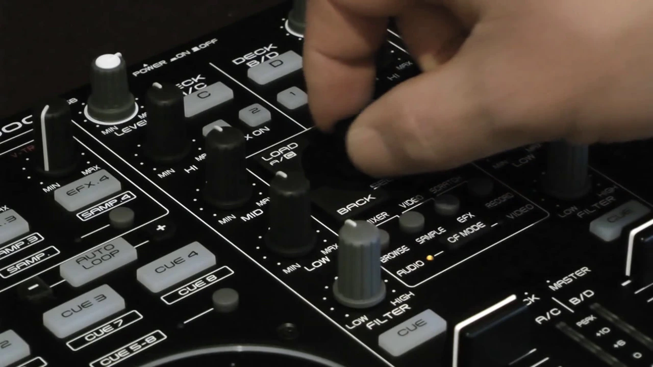 Product video thumbnail for Denon DJ MC3000 4 Deck DJ Controller &amp; Audio IO