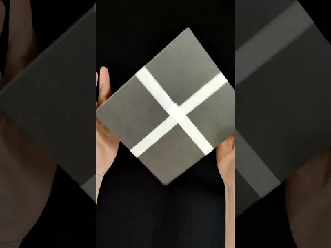 Un-unboxing Lacrimosa