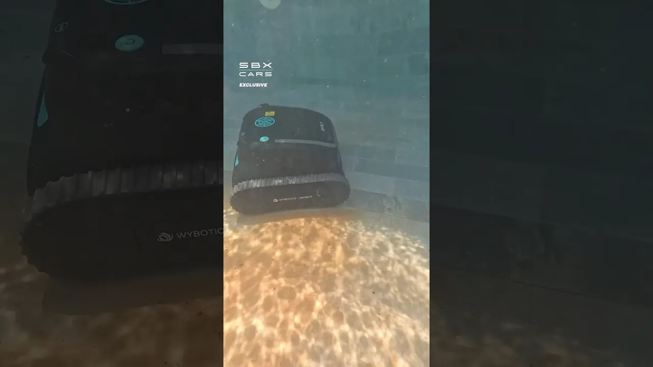 The World's First Robot Pool Cleaner! 🤖 #robots #swimmingpool #cooltech ​⁠@WYBOT_Official