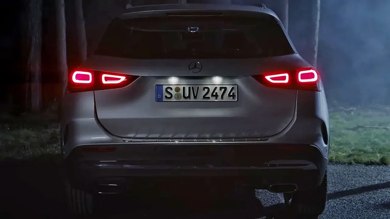 2020 Mercedes GLA - interior Exterior and Drive (Great Car)