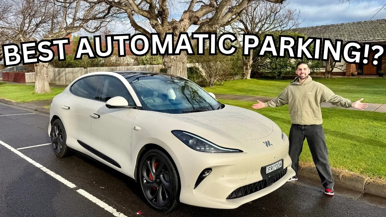 Best Automatic Parking Right Now!? MG IM6 Automatic Parking + iAD Features