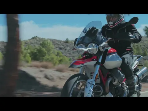 Moto Guzzi V85 Tt Travel 2025 Thumbnail alt