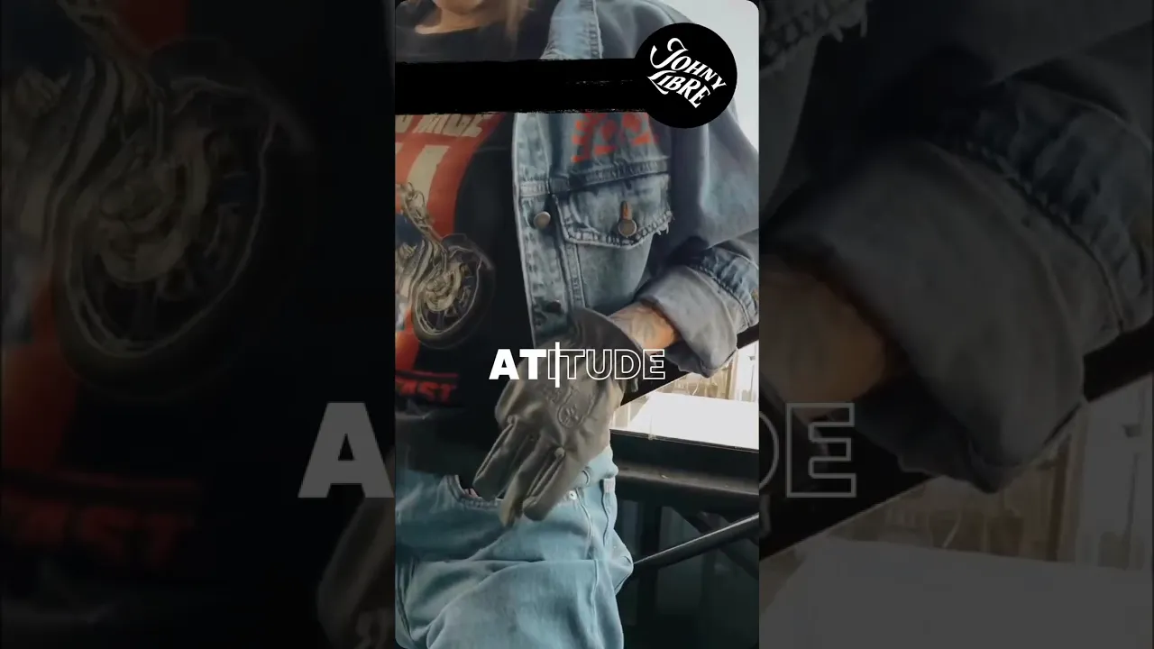 Vídeo de Johny Libre - Sua Loja de Roupas para Motociclistas Aventureiros.