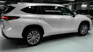 2024 Toyota Highlander - Family-Focused SUV!