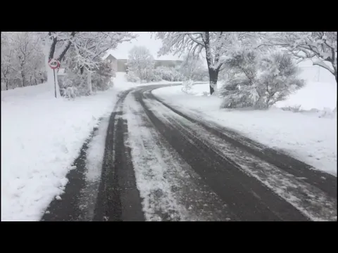 Neve, disagi a Cirigliano (Matera): “signora 90enne in difficoltà”