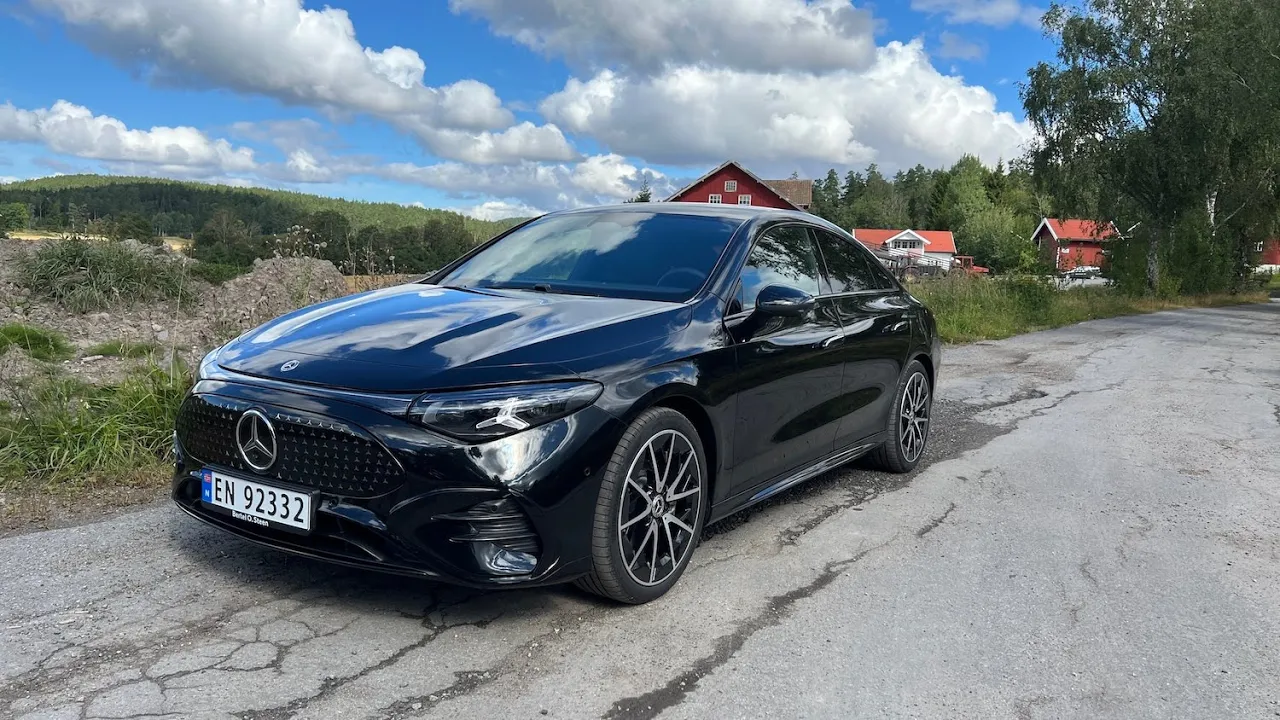 Mercedes Benz CLA 350 4MATIC - en kjøreglad elbil fra Mercedes!
