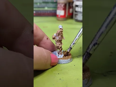 Painting the vermling Spirit Caller miniature in Gloomhaven Crimson Scales! #paintingminiatures