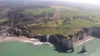 Survol des Falaises d'Etretat en Hélicoptère
