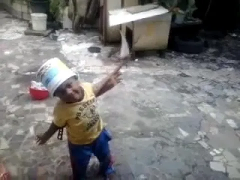 CANTANDO PATATI PATAT&Aacute