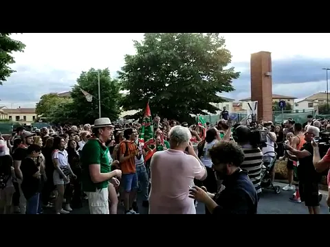 <span style="color:var(--accent)">Video:</span> Palio dei barchini, vince San Martino