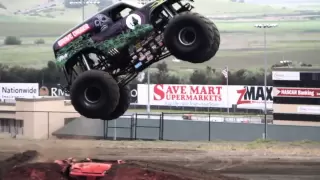 Grave Digger! Monster Truck Mayhem