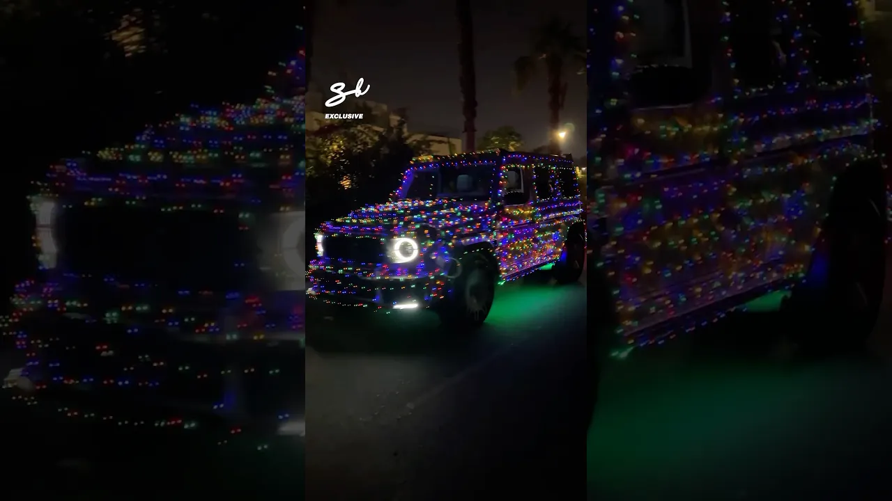 Now it's finally beginning to feel like Christmas! 🎄 #christmas #gwagon #cars