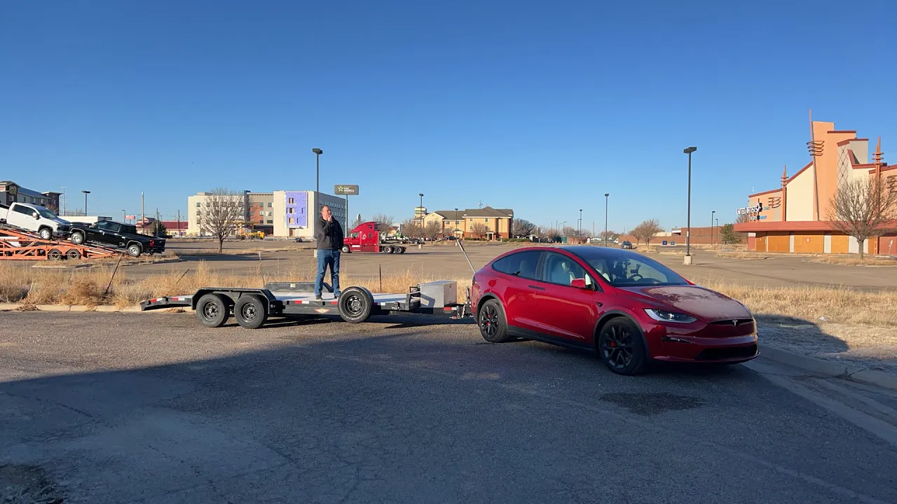 (Livestream Part 2) Model X Towing To Texas - Kyle & Andreas