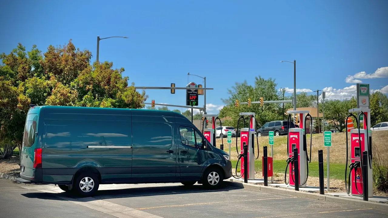 Mercedes eSprinter Highway Range Test! This Electric Van Could Actually Work For You