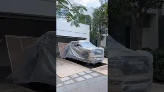 $3,500 Chinese Dodge RAM head-to-head against a $100,000 Dodge Ram 👀 #vehicles #cars #test