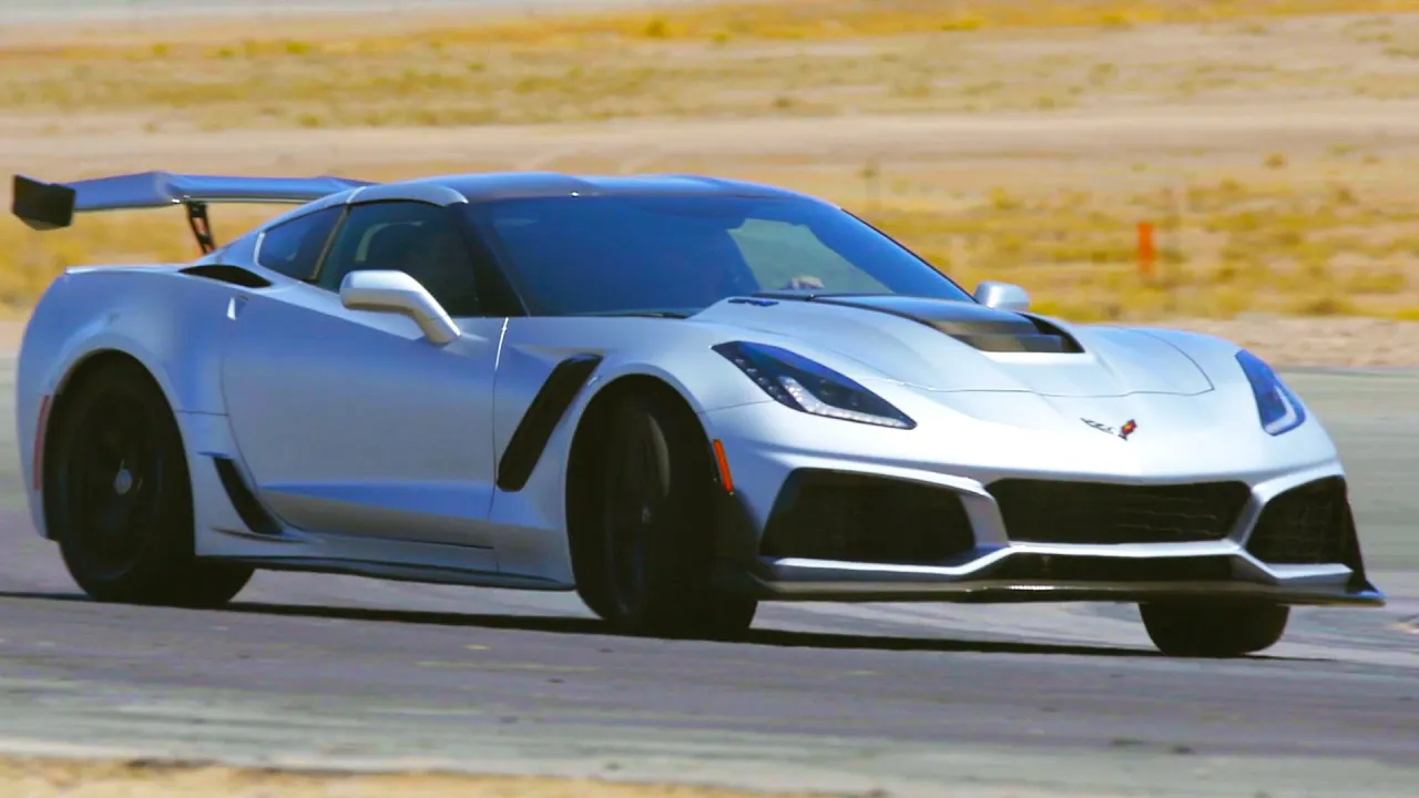 MotorTrend's Favorite Corvettes!