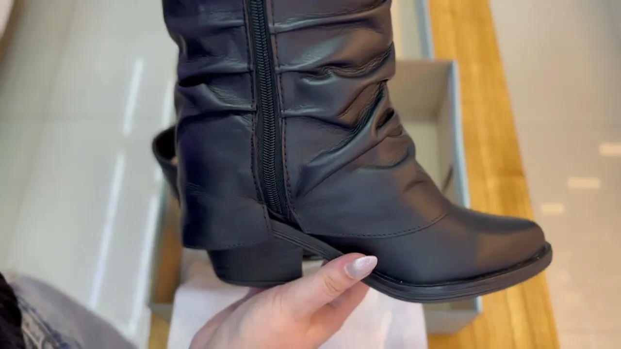 Video de Savage Shoes