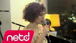 Pınar Seyhun - Seviyorum Seni (Tuluğ Tırpan Band Canlı Performans)
