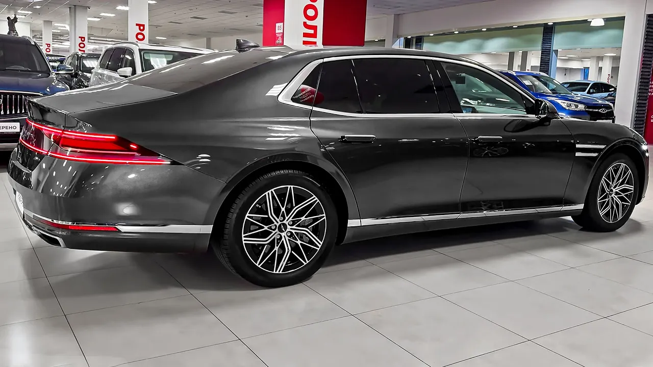2025 Genesis G90 - Full Review & Features