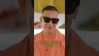 La reacción de Daddy Yankee cuando vio su línea de zapatillas deportivas