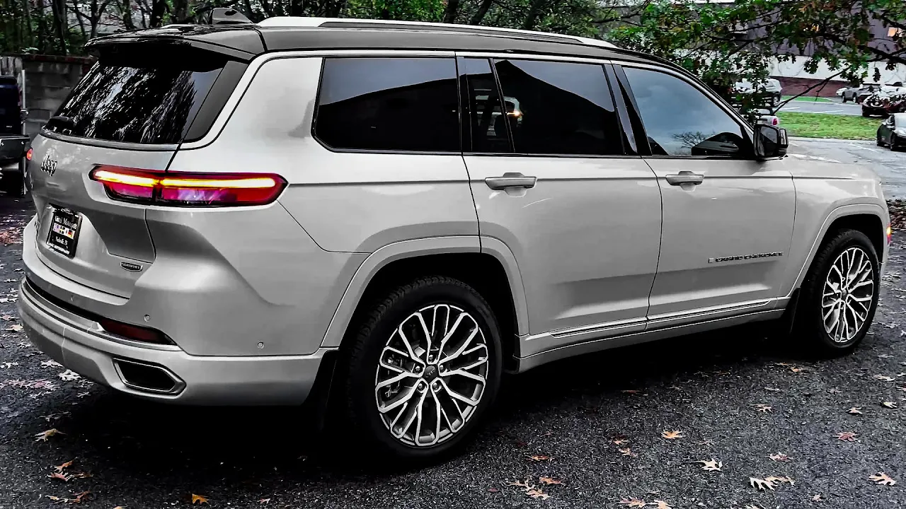 2023 Jeep Grand Cherokee L - interior and Exterior Details (Wondrous Mid-Size SUV)